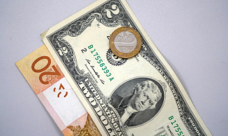 Отрицательное сальдо Беларуси во внешней торговле товарами за август снова выросло 