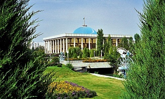 Узбекистан хочет ввести запрет на банковские операции для фигурантов санкционных списков