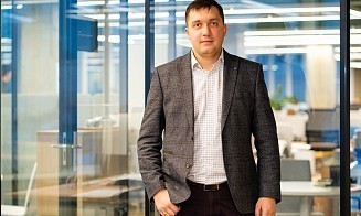 Сын бывшего главы Нацбанка ищет специалистов для криптобанка