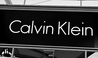 Российский производитель парфюмерии судится с Calvin Klein из-за товарного знака