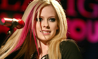 Популярная рок-певица Аврил Лавин запустила свой бренд вина