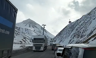 Перевозчикам открыли движение через погранпереход «Верхний Ларс»