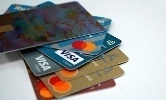 Еще один банк возобновил международные операции по картам Visa 