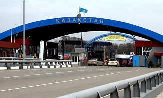Казахстан разрешил белорусским перевозчикам доставку грузов по схеме перецепки