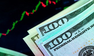 Болезненный удар. Подорожает ли доллар в Беларуси из-за отмены тарифов Трампа