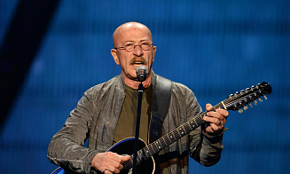 Александр Розенбаум регистрирует товарные знаки на фразы из своих песен