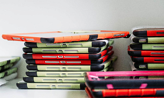 Поставки планшетов в мире упали почти на треть. В чем причина