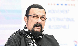 Стивен Сигал снова решил запустить бизнес в России