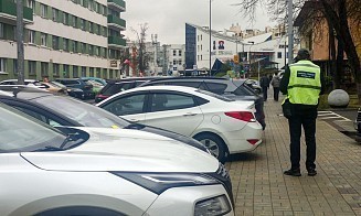Нарушителям правил парковки в Минске будут отправлять СМС