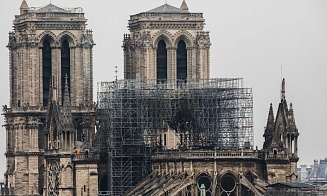 Во Франции восстановили уничтоженный пожаром шпиль собора Парижской Богоматери