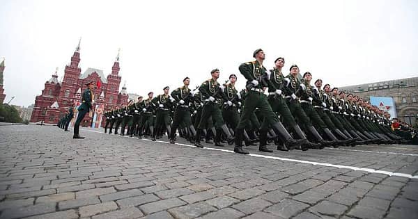 Кто из иностранных лидеров приезжал на Парад Победы в Москве?